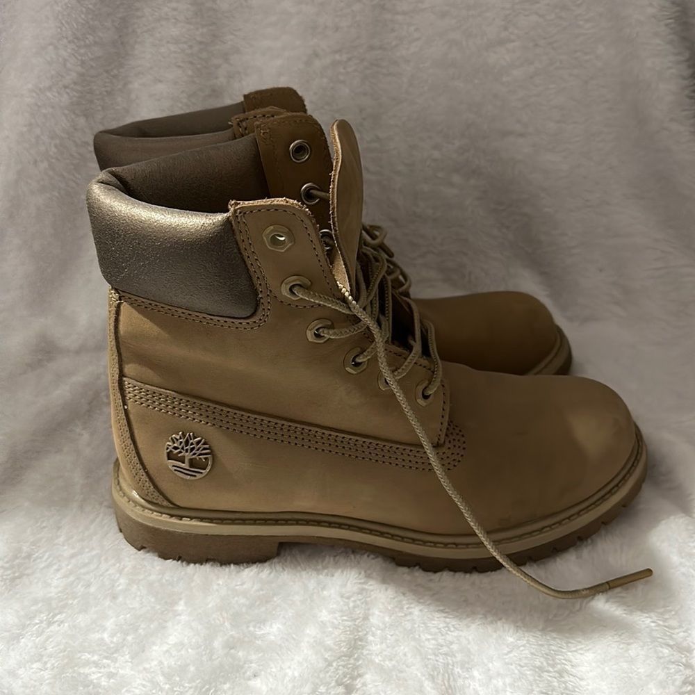 Timberland Wheat Lace-Up Boots